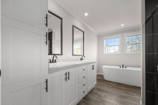 10948 Kyle Road, Bon Aqua, TN 37025