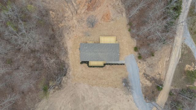 10948 Kyle Road, Bon Aqua, TN 37025