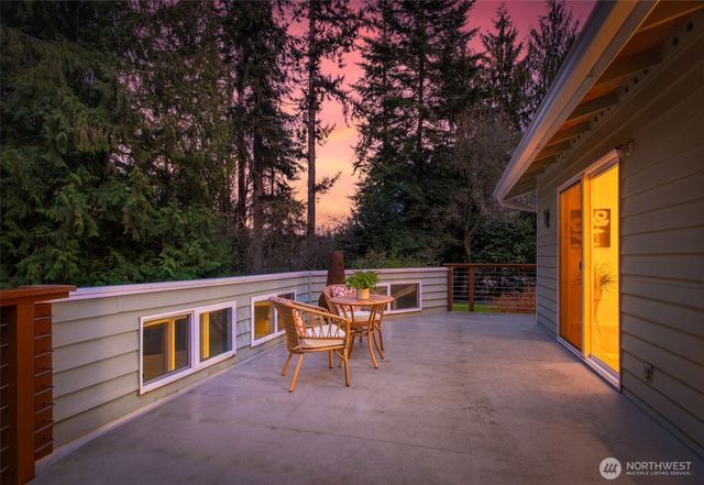 15727 Cascadian Way, Bothell, WA 98012