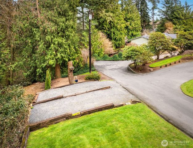 15727 Cascadian Way, Bothell, WA 98012