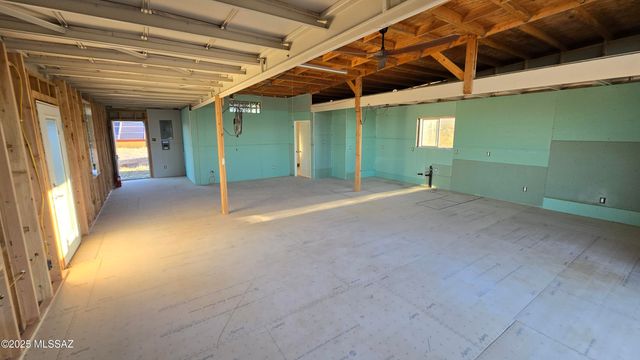 1030 S Weller Lane, Bisbee, AZ 85603