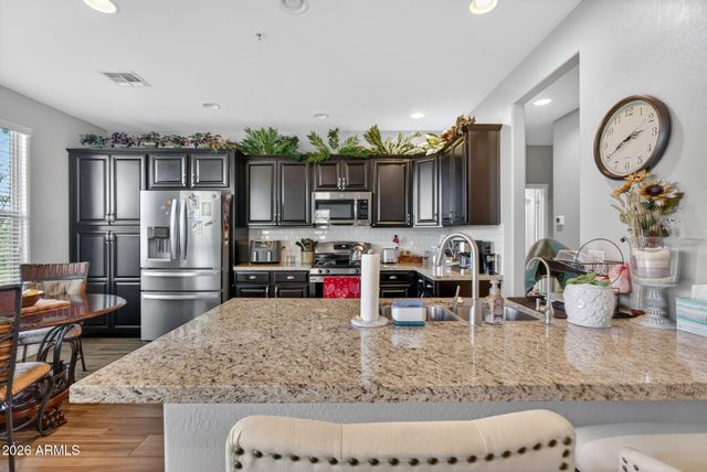 2425 W BRONCO BUTTE Trail 2020, Phoenix, AZ 85085