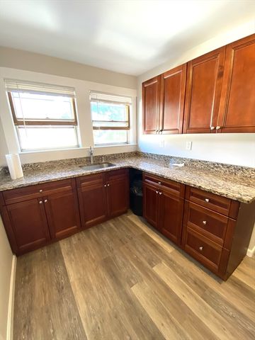 117 Fayette 3, Quincy, MA 02170