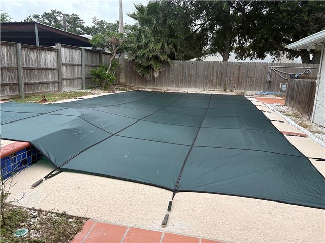 5313 River Oaks Dr, Corpus Christi, TX 78413
