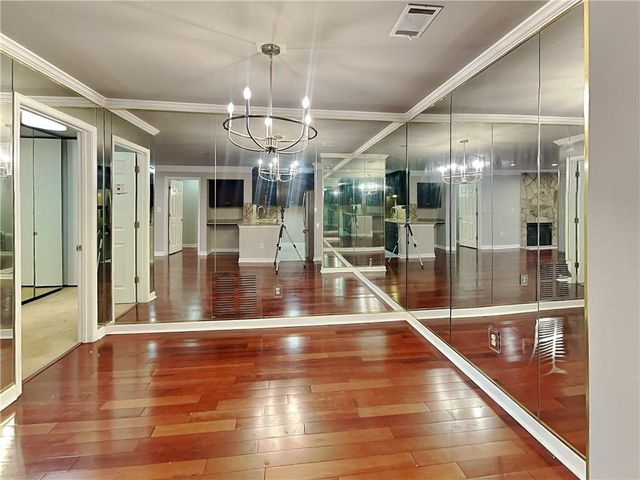 3201 Lenox NE Road 39, Atlanta, GA 30324