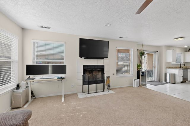 10223 Arroyo Crest Drive NW, Albuquerque, NM 87114