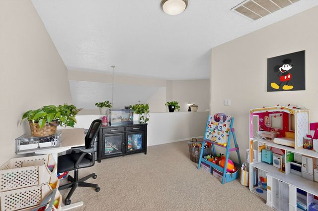 10223 Arroyo Crest Drive NW, Albuquerque, NM 87114