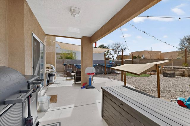 10223 Arroyo Crest Drive NW, Albuquerque, NM 87114