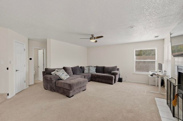 10223 Arroyo Crest Drive NW, Albuquerque, NM 87114