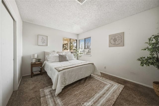 39133 11th Street W, Palmdale, CA 93551