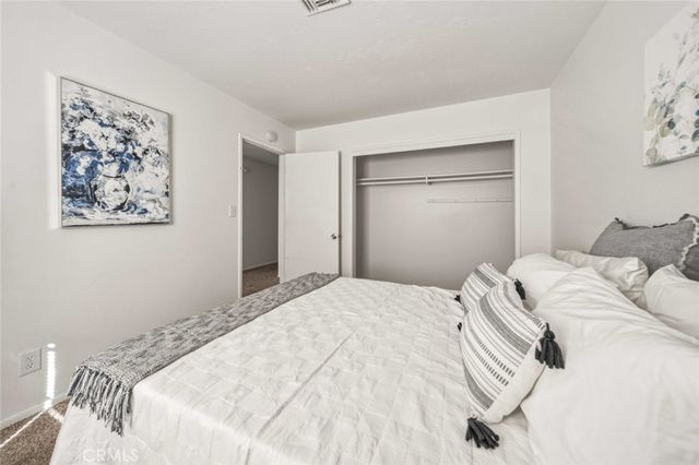 39133 11th Street W, Palmdale, CA 93551