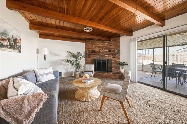 39133 11th Street W, Palmdale, CA 93551