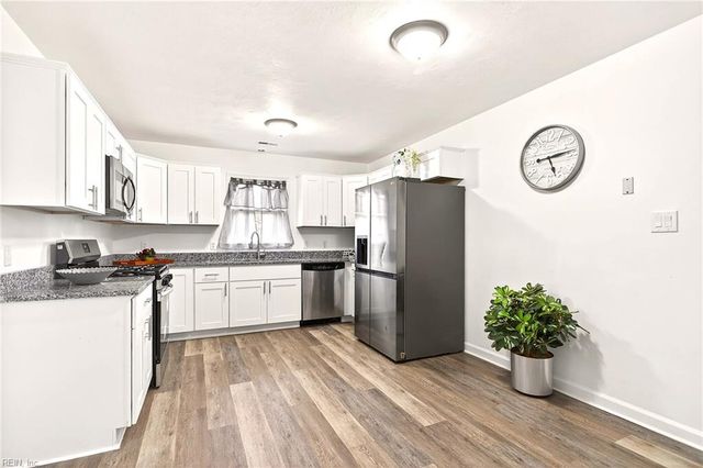 2076 Nansemond PW, Suffolk, VA 23434