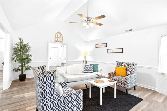 2076 Nansemond PW, Suffolk, VA 23434