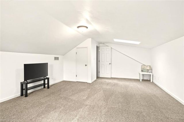 2076 Nansemond PW, Suffolk, VA 23434