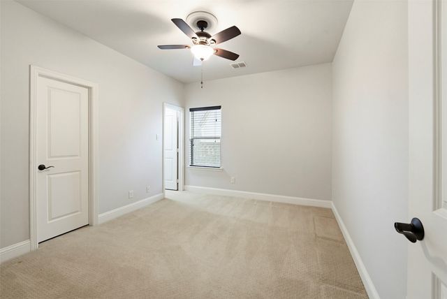 2201 Austin Waters, Carrollton, TX 75010
