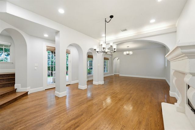 2201 Austin Waters, Carrollton, TX 75010