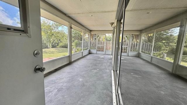 322 SW INDIAN GROVES Drive, Stuart, FL 34994