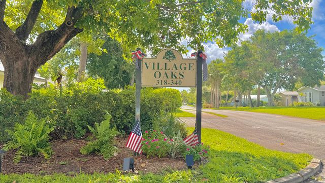 322 SW INDIAN GROVES Drive, Stuart, FL 34994