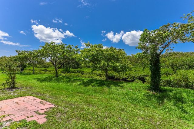 322 SW INDIAN GROVES Drive, Stuart, FL 34994
