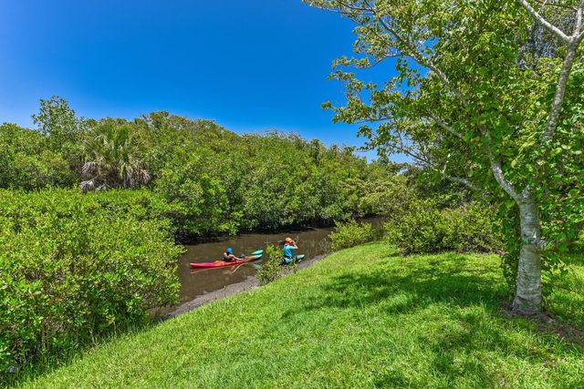 322 SW INDIAN GROVES Drive, Stuart, FL 34994