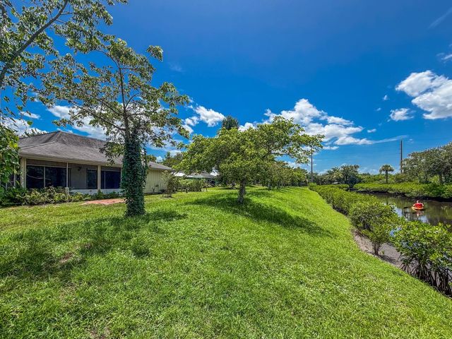 322 SW INDIAN GROVES Drive, Stuart, FL 34994