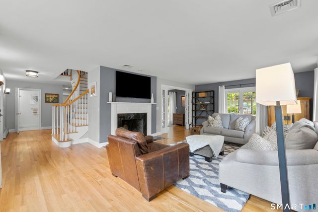 38 Brodwood Drive, Stamford, CT 06902