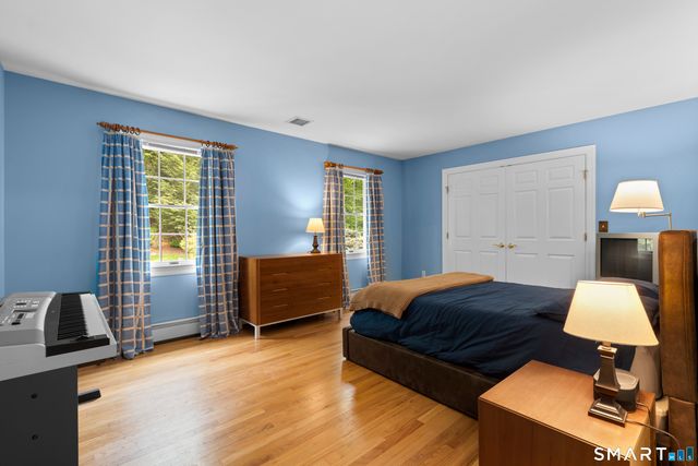 38 Brodwood Drive, Stamford, CT 06902
