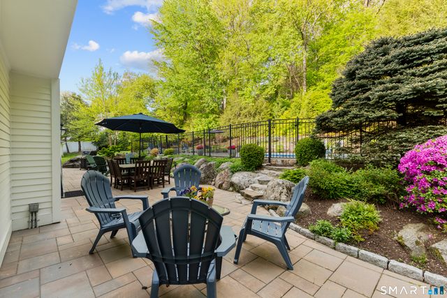 38 Brodwood Drive, Stamford, CT 06902