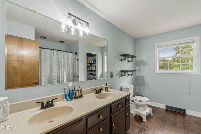 122 Earlington Drive, Greeneville, TN 37743
