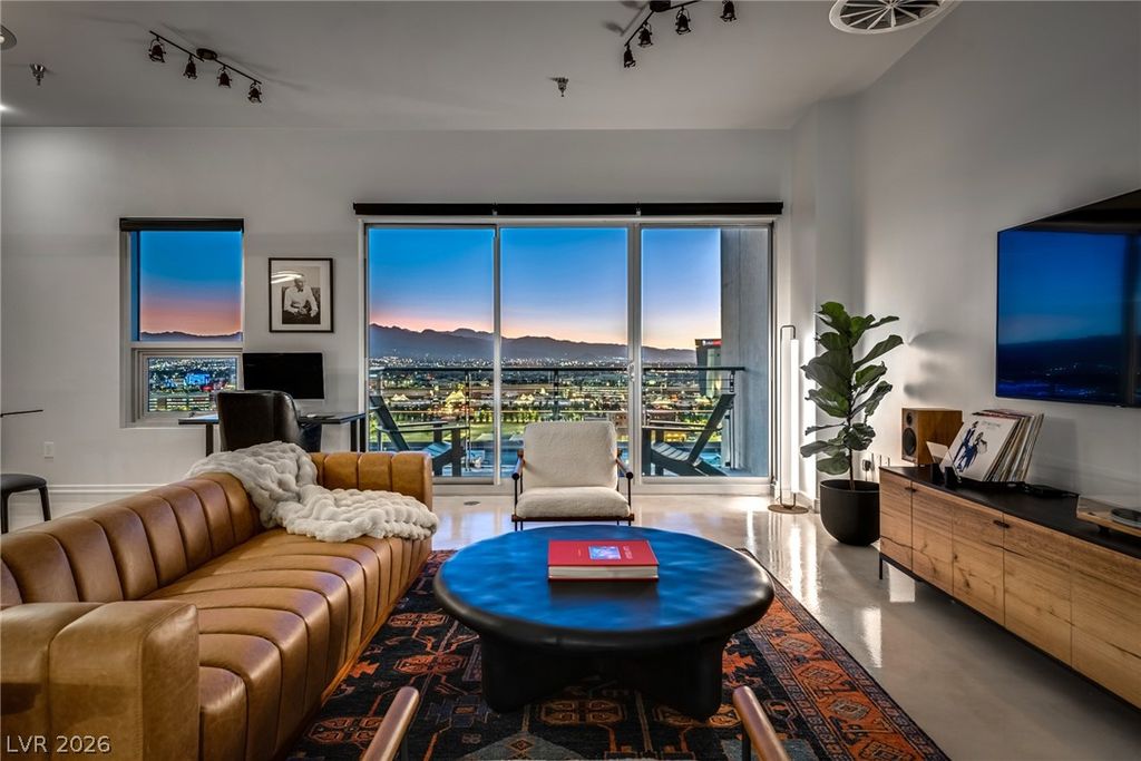 200 Hoover Avenue 1502, Las Vegas, NV 89101