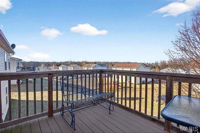 523 Falcons Flight, Wright City, MO 63390