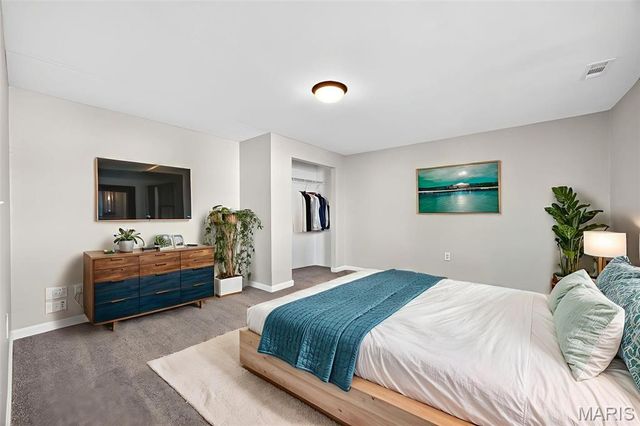 523 Falcons Flight, Wright City, MO 63390