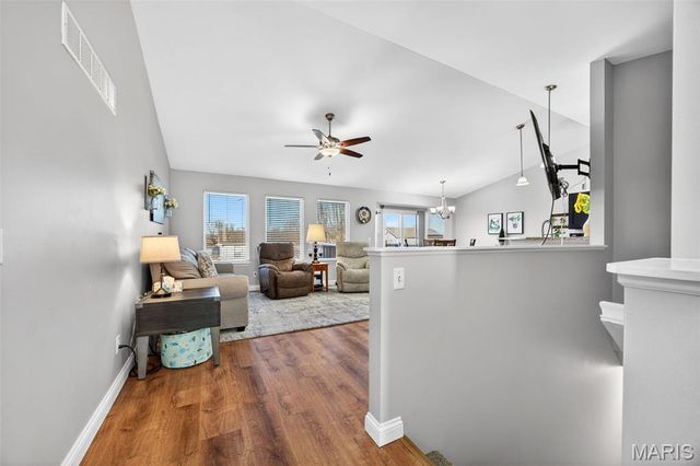 523 Falcons Flight, Wright City, MO 63390