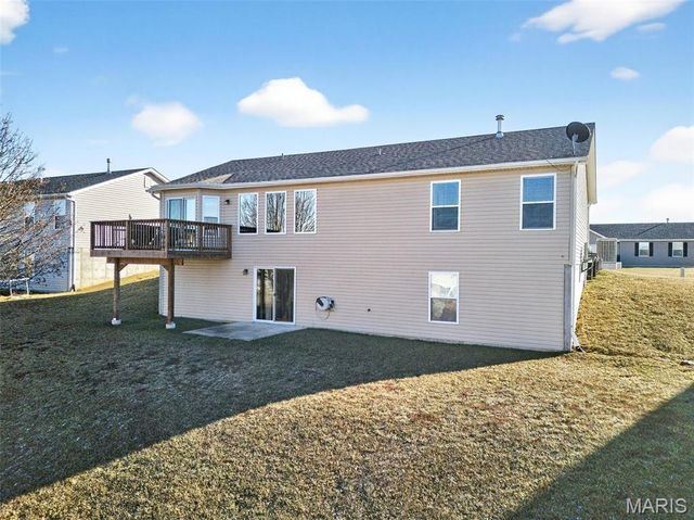 523 Falcons Flight, Wright City, MO 63390