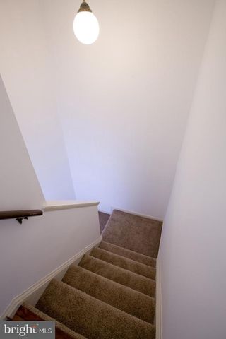 3024 TALKING ROCK DR, Fairfax, VA 22031