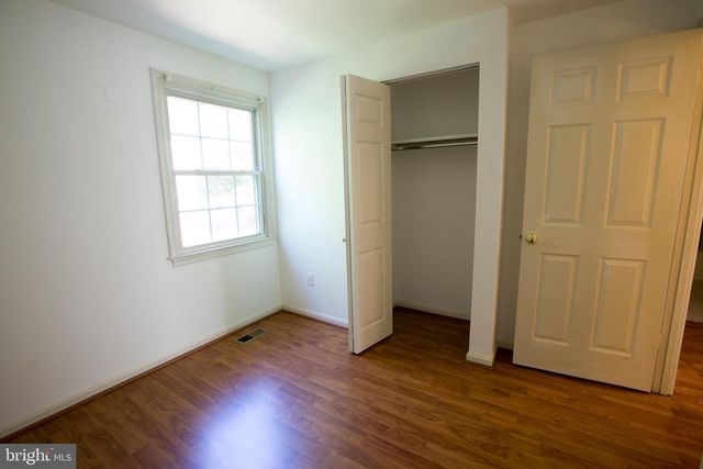 3024 TALKING ROCK DR, Fairfax, VA 22031