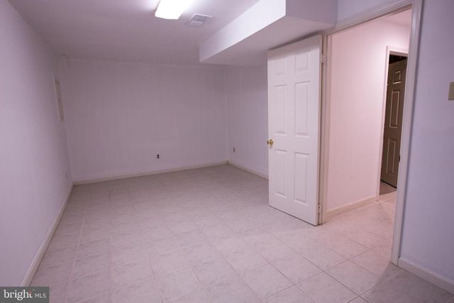 3024 TALKING ROCK DR, Fairfax, VA 22031