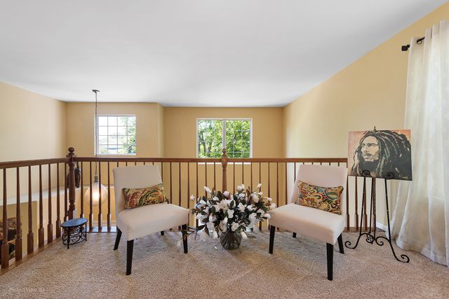 1195 Masters Parkway, Aurora, IL 60506