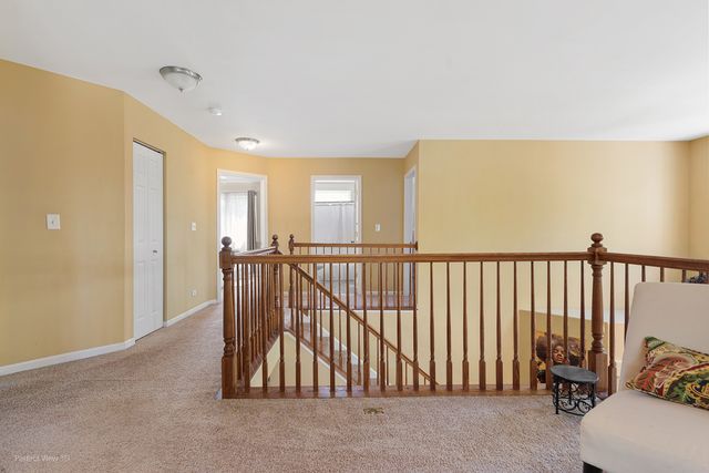 1195 Masters Parkway, Aurora, IL 60506