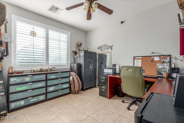 21466 E ROUNDUP Way, Queen Creek, AZ 85142