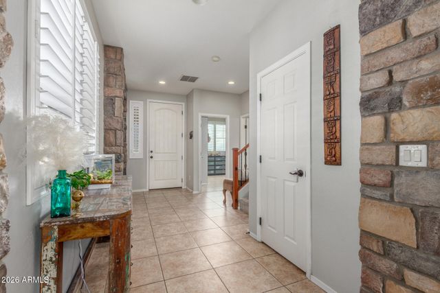 21466 E ROUNDUP Way, Queen Creek, AZ 85142