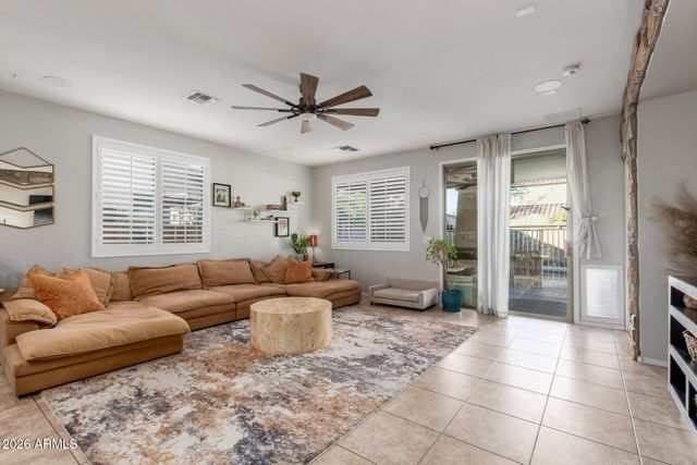 21466 E ROUNDUP Way, Queen Creek, AZ 85142