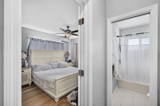 3209 NE 7th Place, Pompano Beach, FL 33062