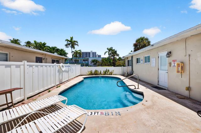 3209 NE 7th Place, Pompano Beach, FL 33062