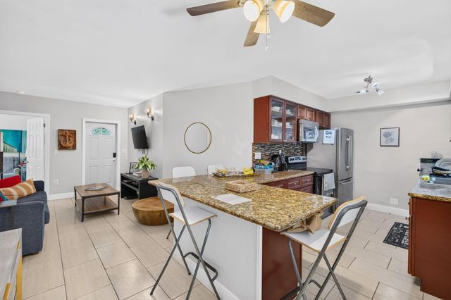 3209 NE 7th Place, Pompano Beach, FL 33062