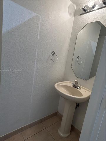 10721 NW 81st Ln 0, Doral, FL 33178