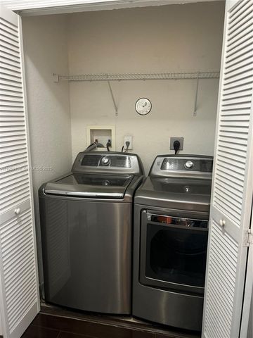 10721 NW 81st Ln 0, Doral, FL 33178