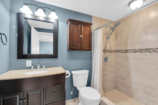 200 62ND STREET N, St Petersburg, FL 33710