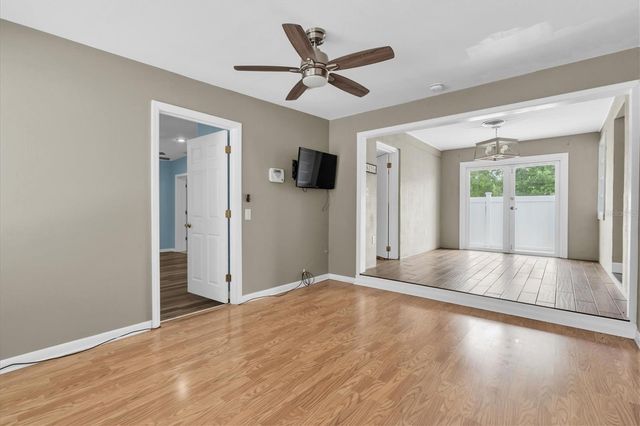 200 62ND STREET N, St Petersburg, FL 33710